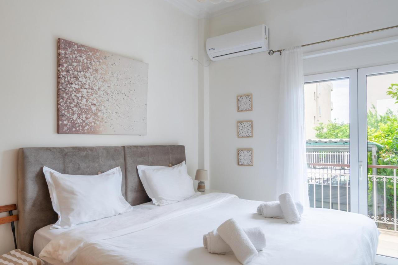 Spacious 2 Bedroom At Glifada * Athens