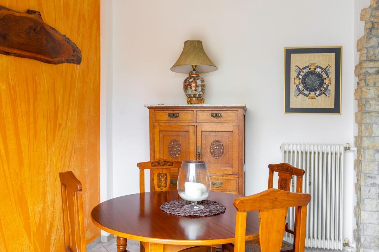 Apartment Spacious 2 Bedroom At Glifada Athens
