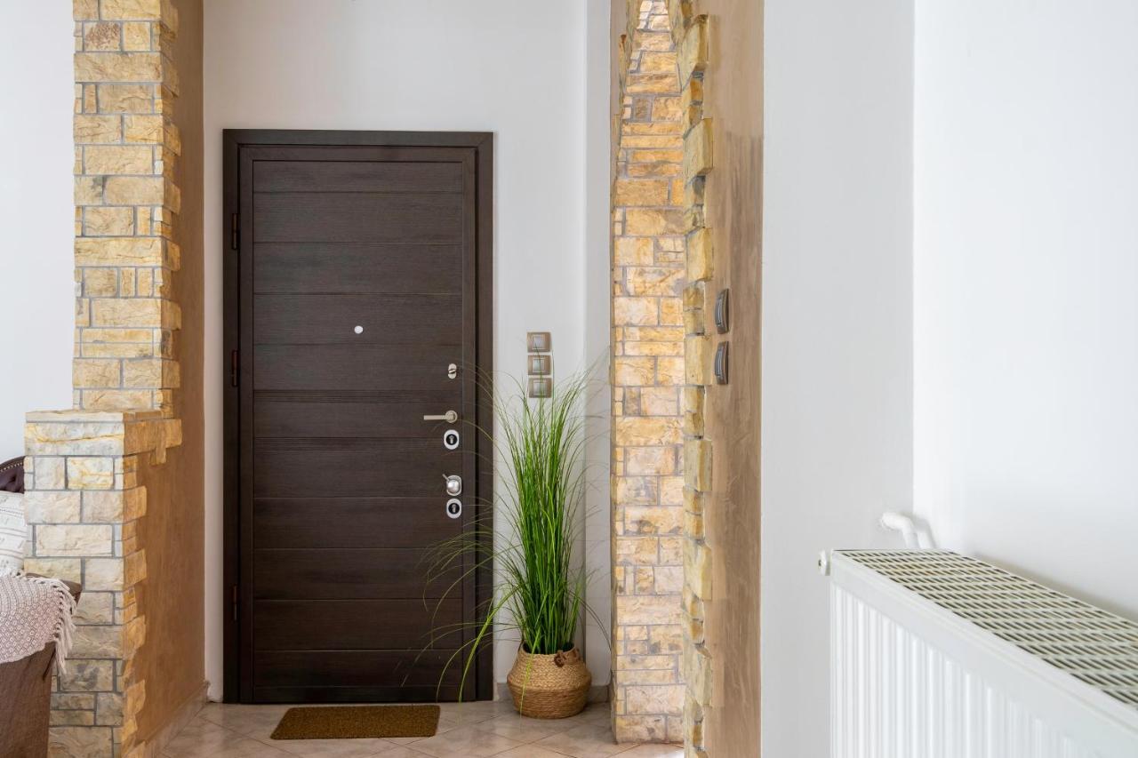 Apartment Spacious 2 Bedroom At Glifada