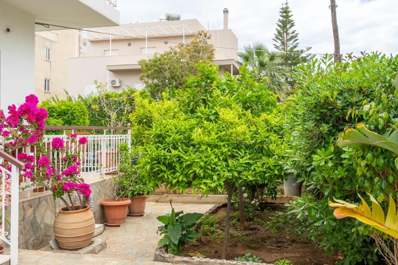 Spacious 2 Bedroom At Glifada Athens